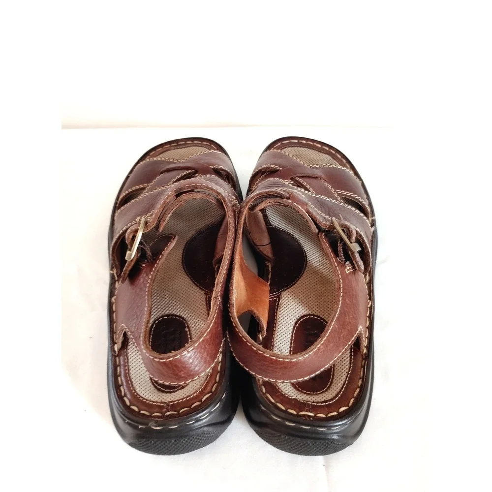Born Brown Leather Fisherman Sandals Men 9 Comfort Footbed Beach Resort Preppy